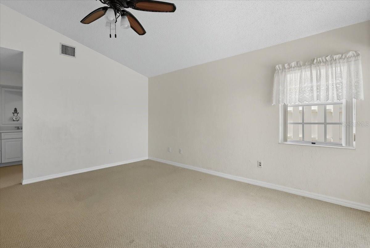 Image 42 of 65 For 5 Nantucket Drive