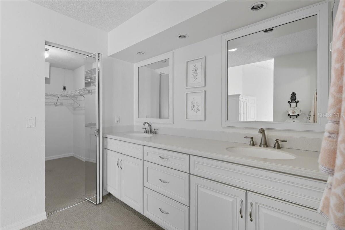 Image 47 of 65 For 5 Nantucket Drive