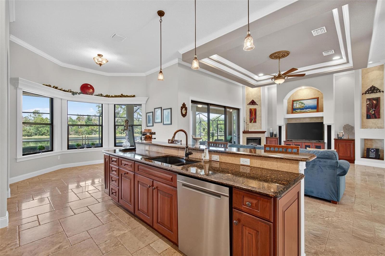 Image 16 of 51 For 202 Willow Oak Way