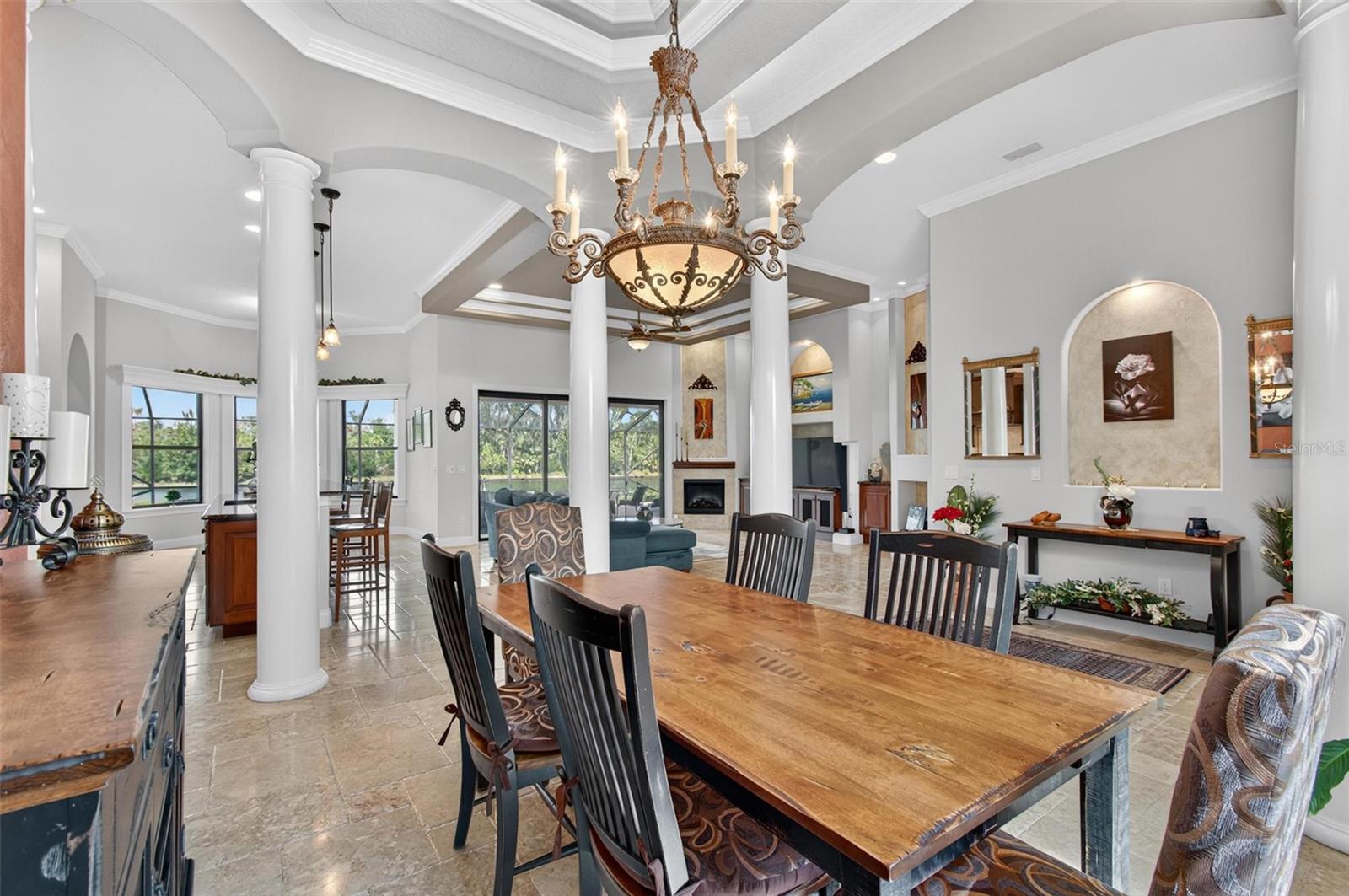 Image 18 of 51 For 202 Willow Oak Way