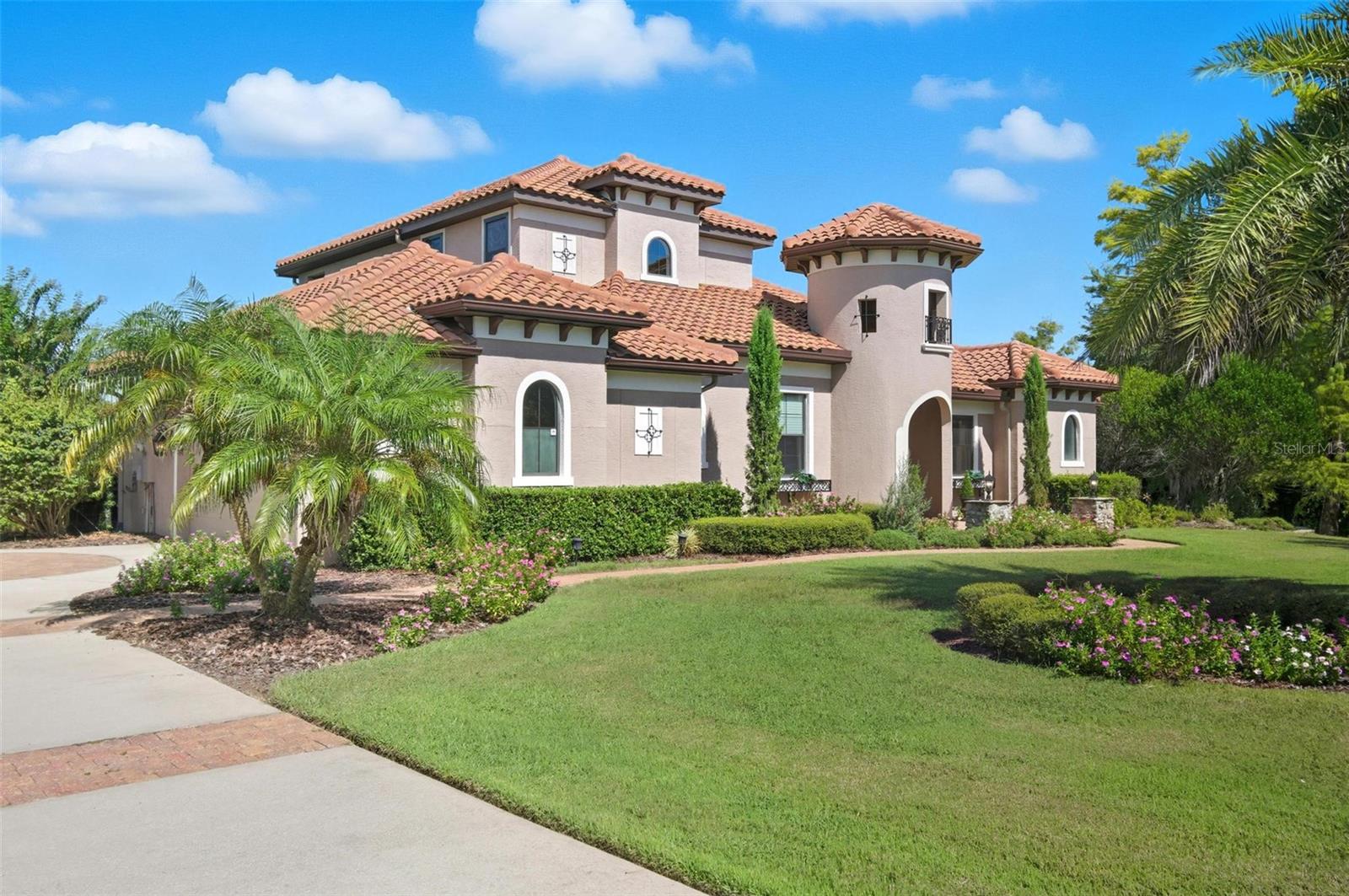 Image 3 of 51 For 202 Willow Oak Way