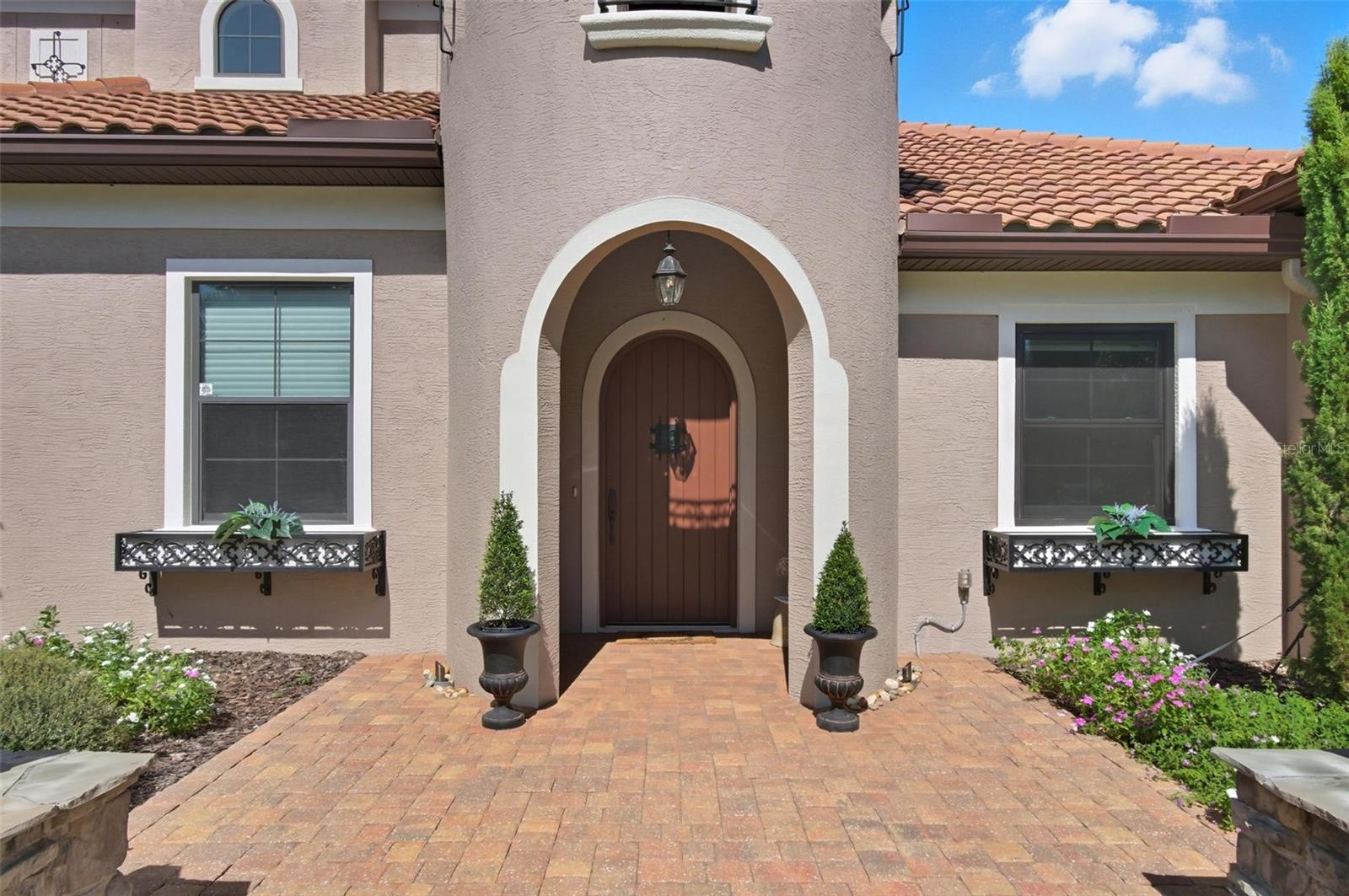 Image 4 of 51 For 202 Willow Oak Way