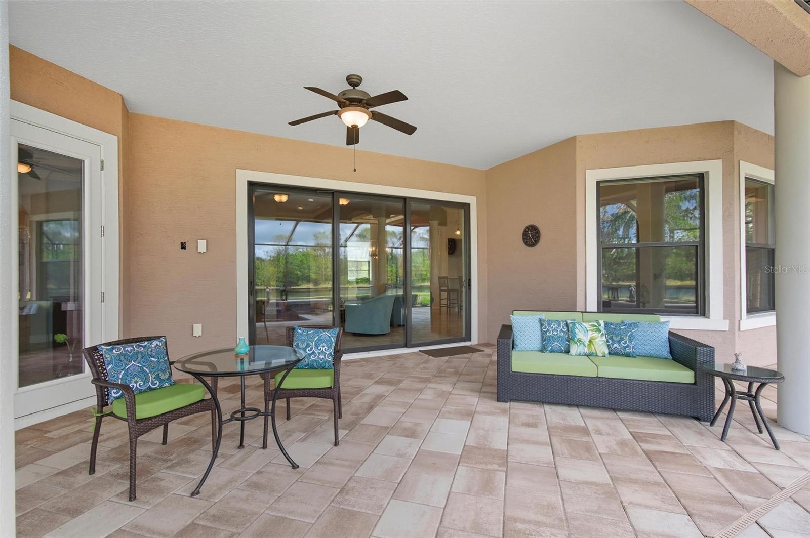 Image 40 of 51 For 202 Willow Oak Way