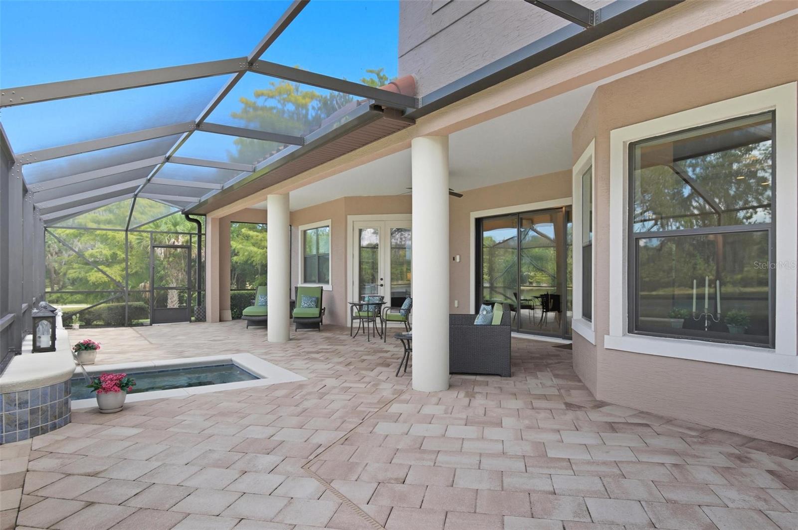 Image 42 of 51 For 202 Willow Oak Way