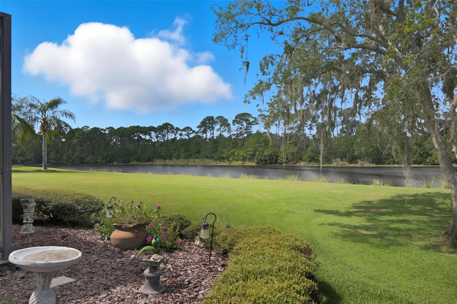Image 44 of 51 For 202 Willow Oak Way