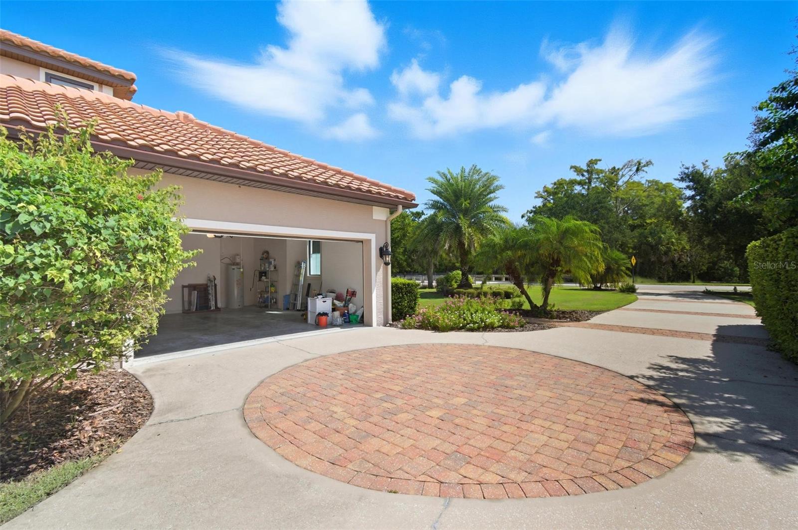 Image 47 of 51 For 202 Willow Oak Way