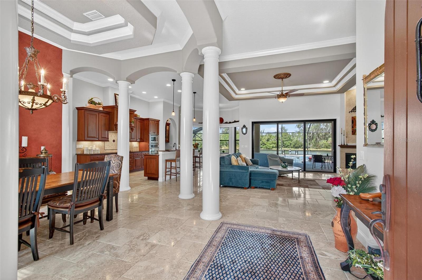Image 5 of 51 For 202 Willow Oak Way