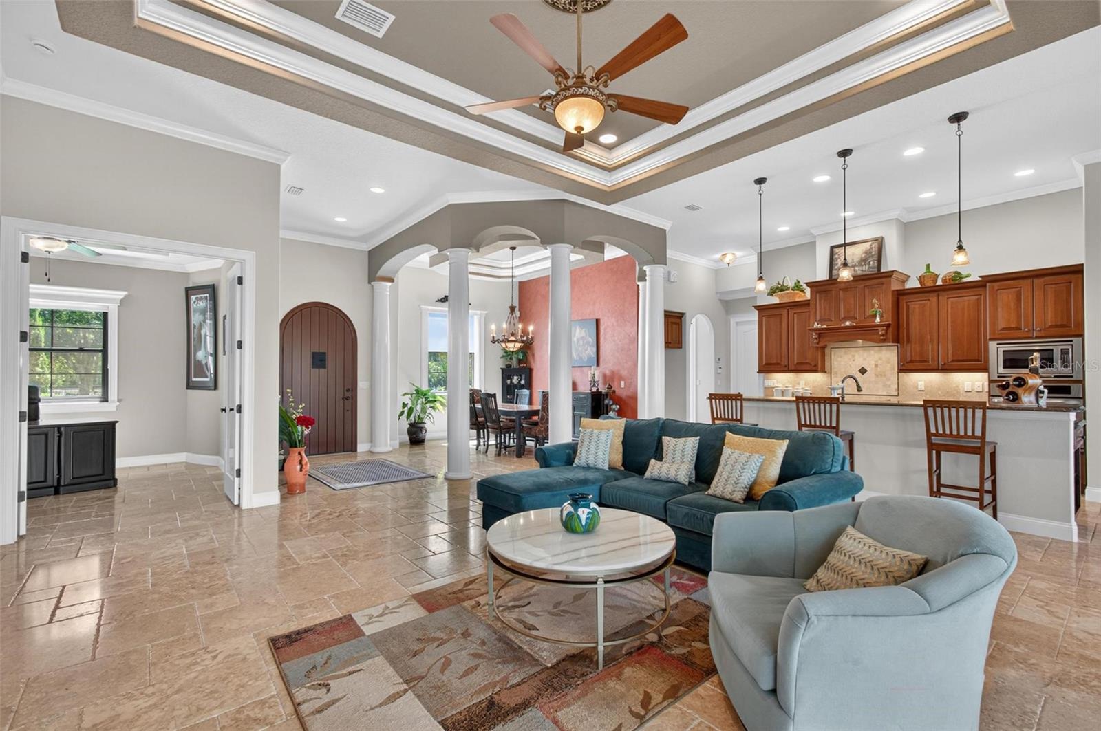 Image 8 of 51 For 202 Willow Oak Way