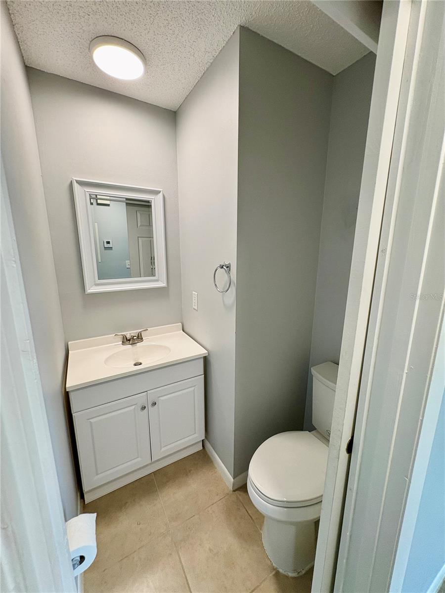 Image 15 of 33 For 108 Lacosta Lane 417