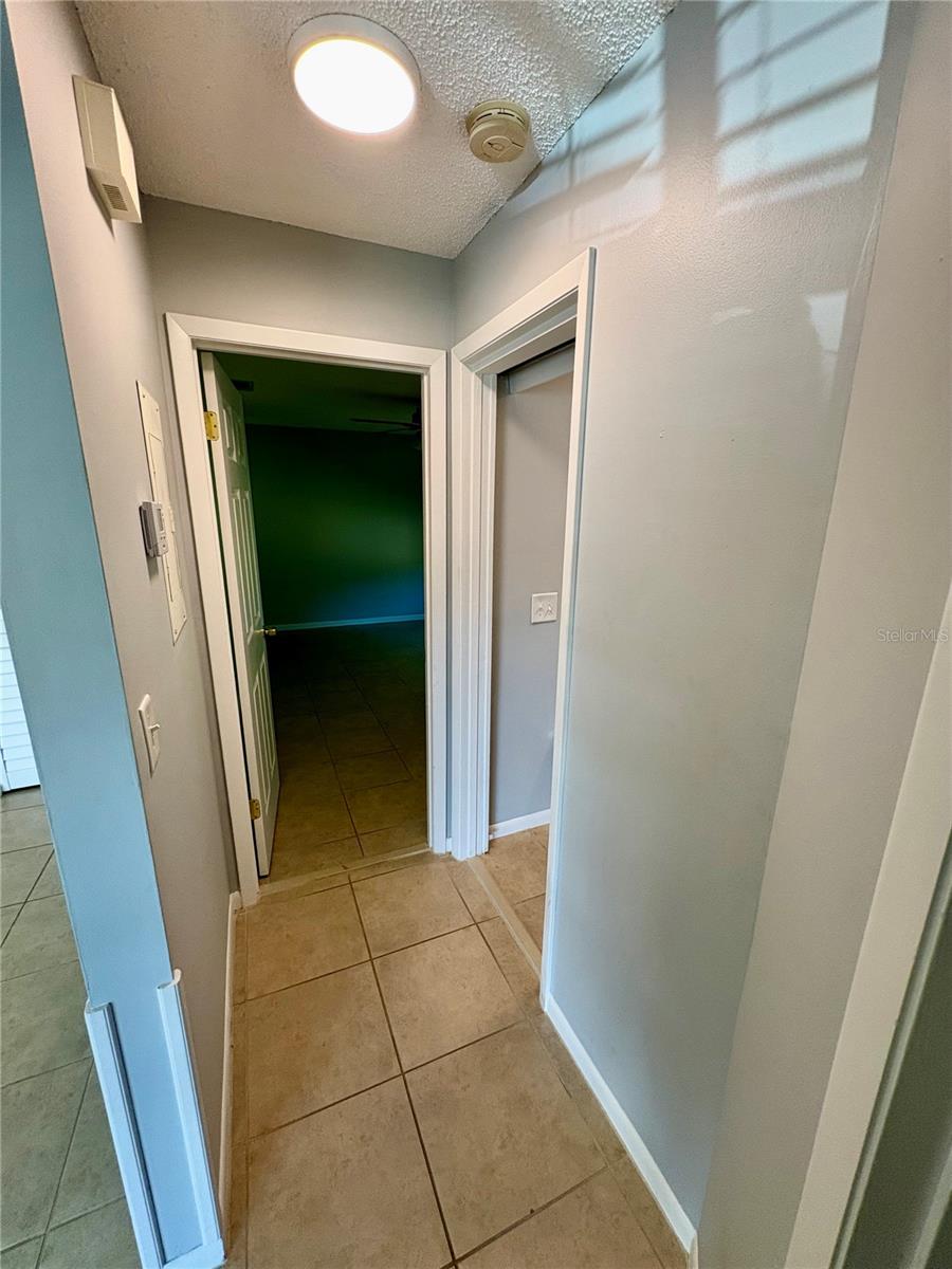 Image 16 of 33 For 108 Lacosta Lane 417