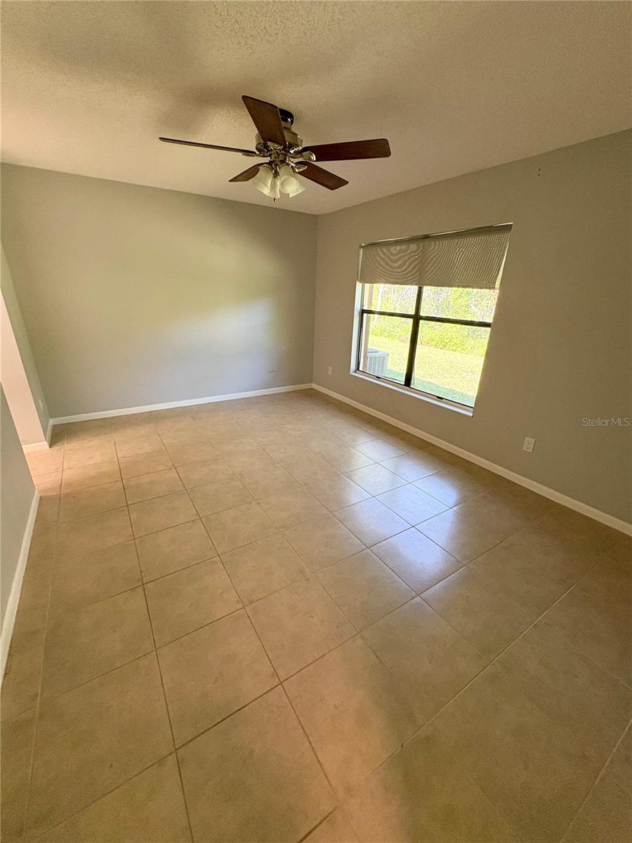 Image 17 of 33 For 108 Lacosta Lane 417