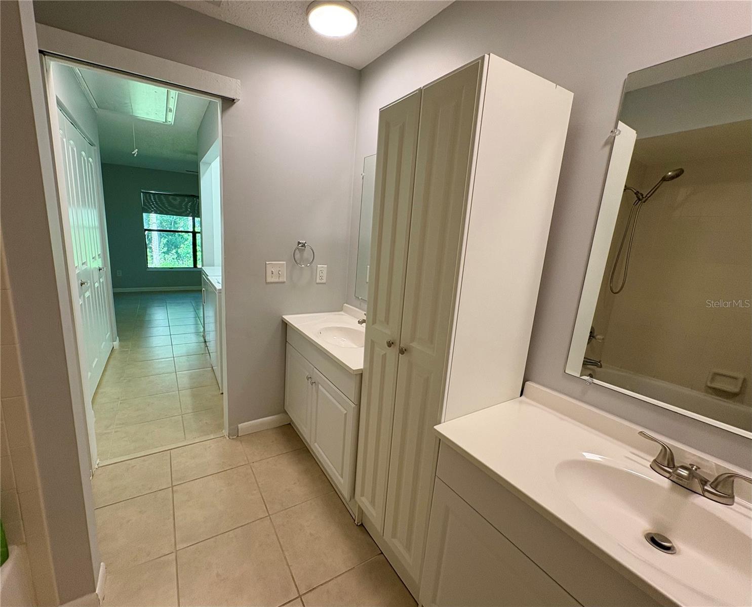 Image 22 of 33 For 108 Lacosta Lane 417