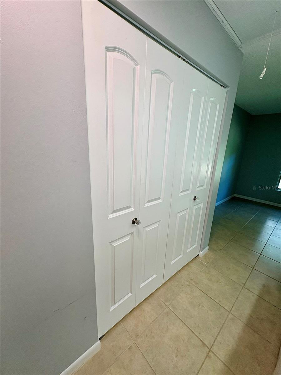 Image 23 of 33 For 108 Lacosta Lane 417