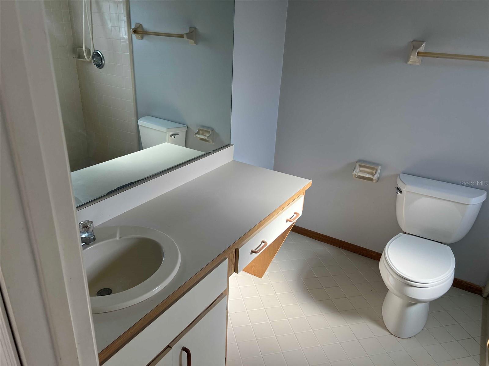 Image 11 of 20 For 33 Fernwood Lane