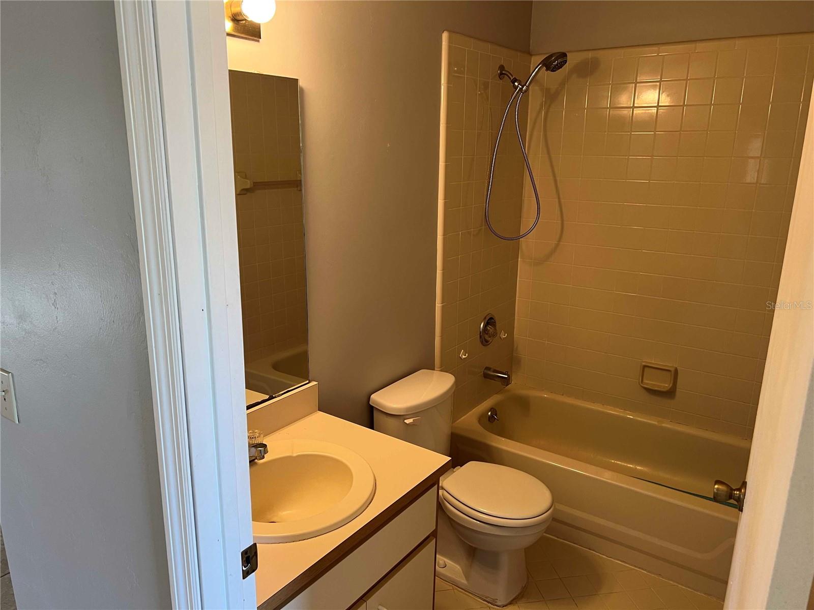 Image 14 of 20 For 33 Fernwood Lane