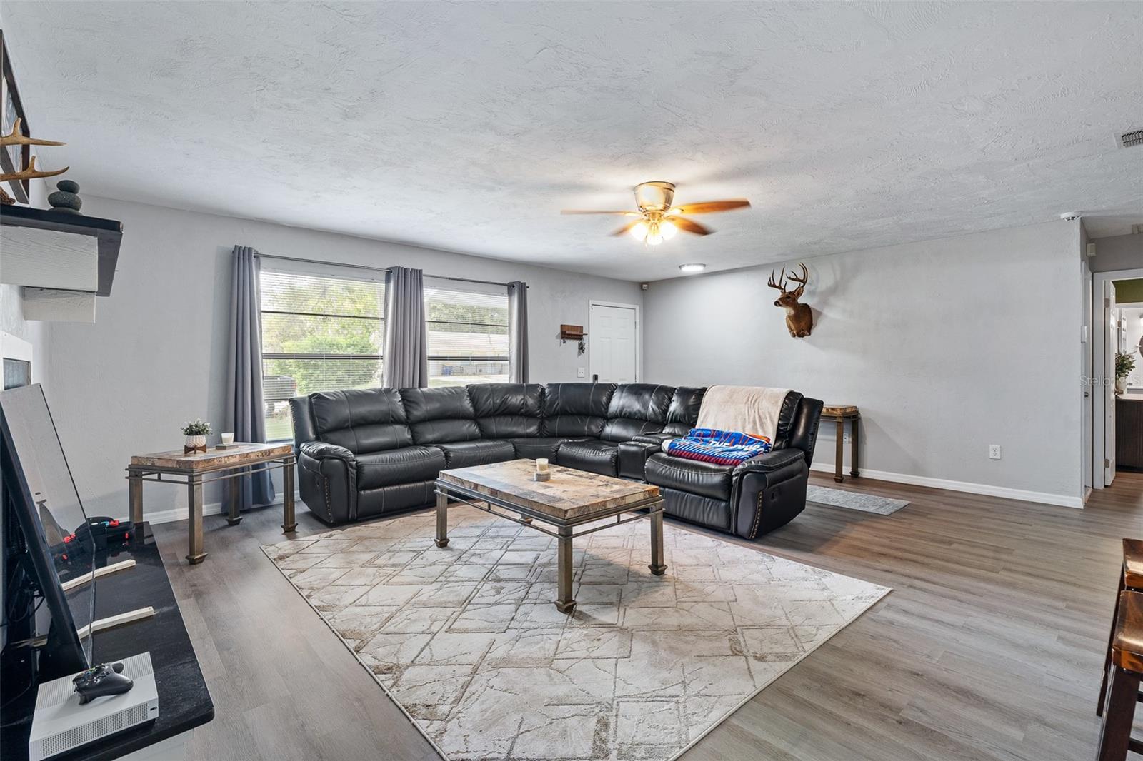 Image 13 of 55 For 2627 Unity Tree Drive