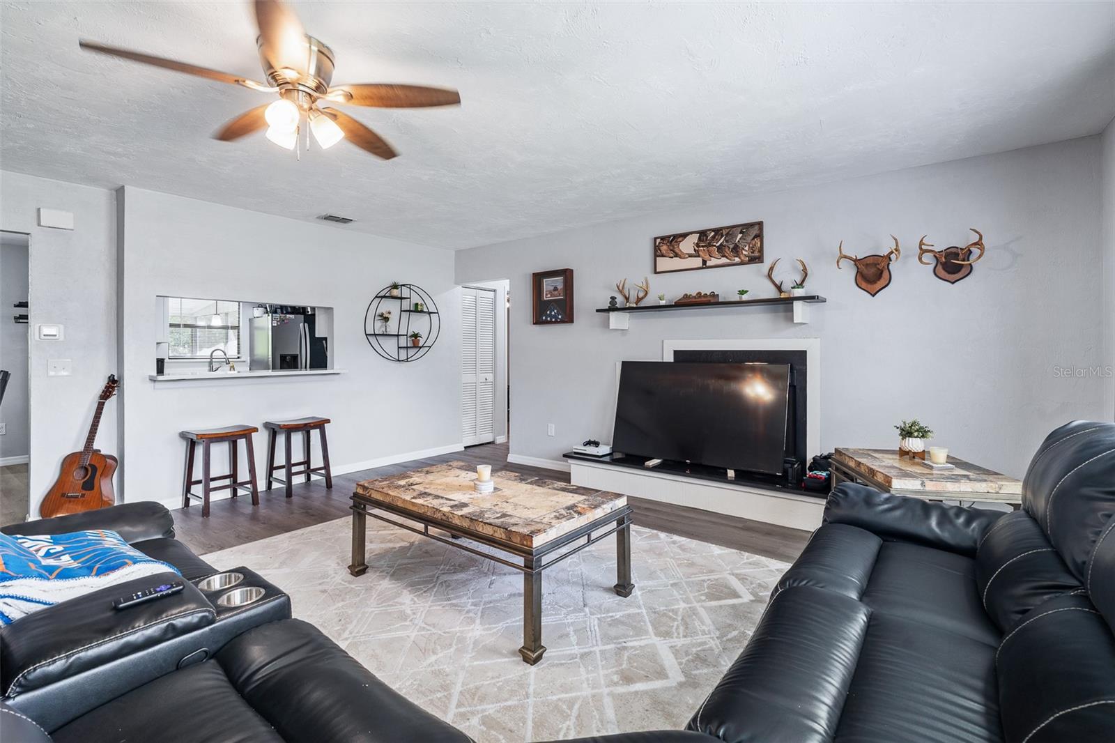 Image 14 of 55 For 2627 Unity Tree Drive