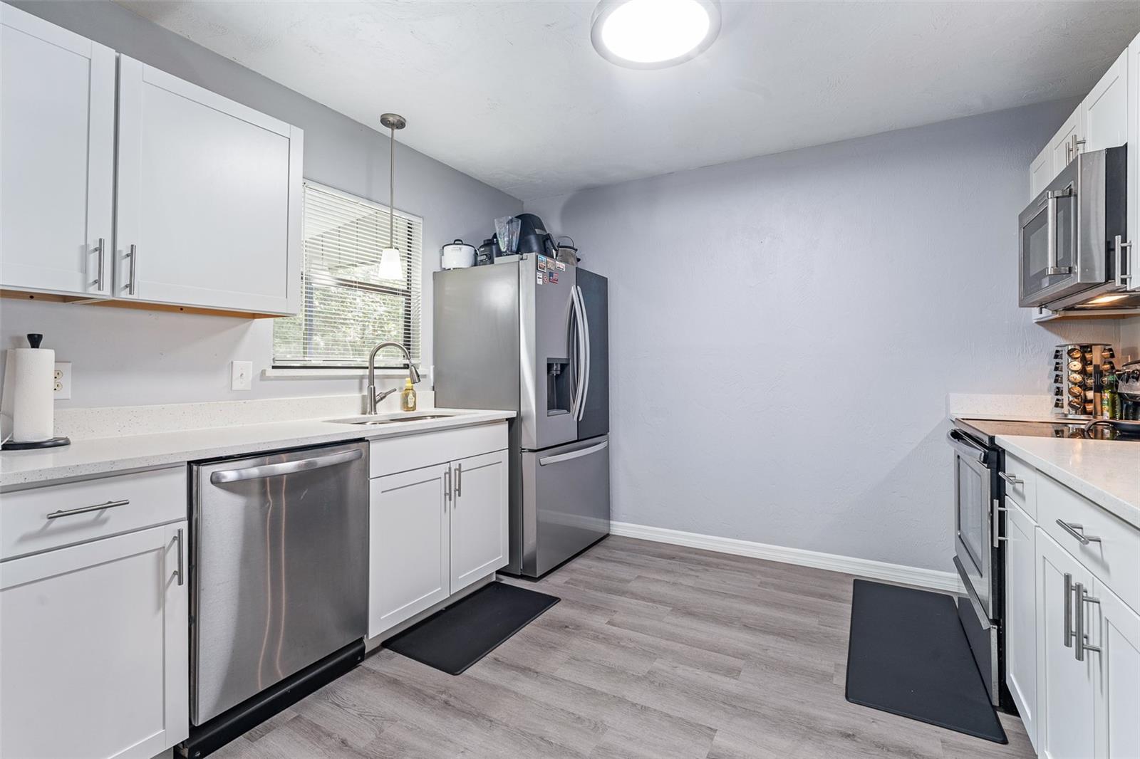 Image 19 of 55 For 2627 Unity Tree Drive