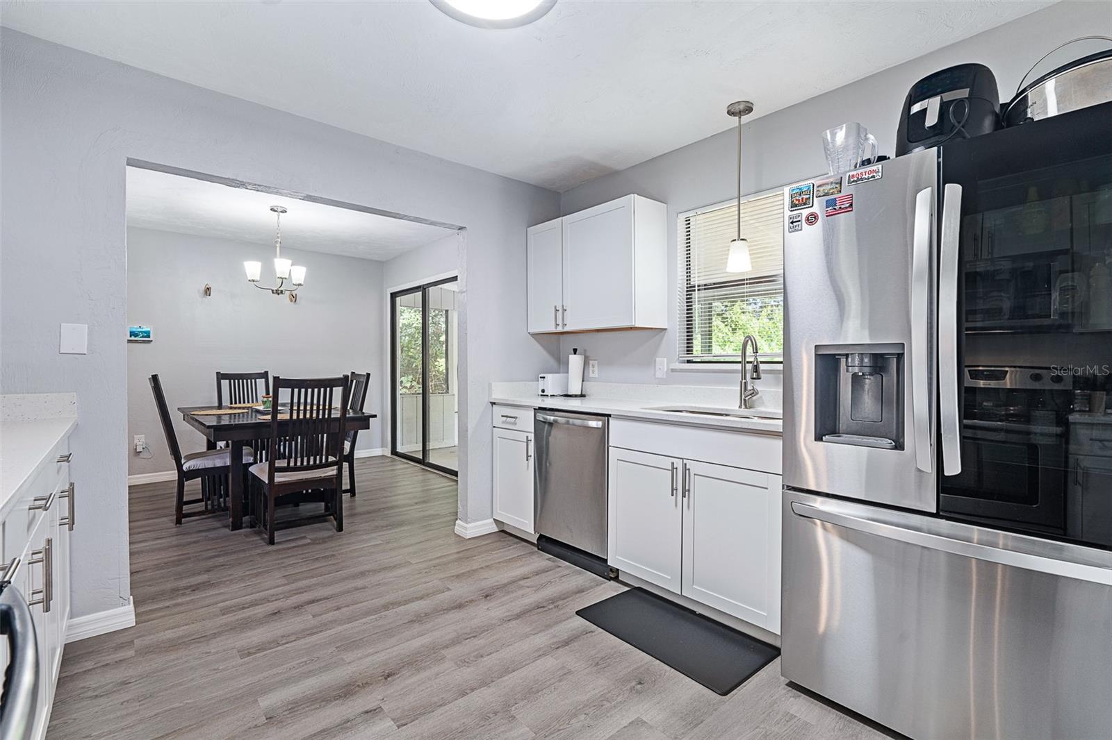 Image 2 of 55 For 2627 Unity Tree Drive