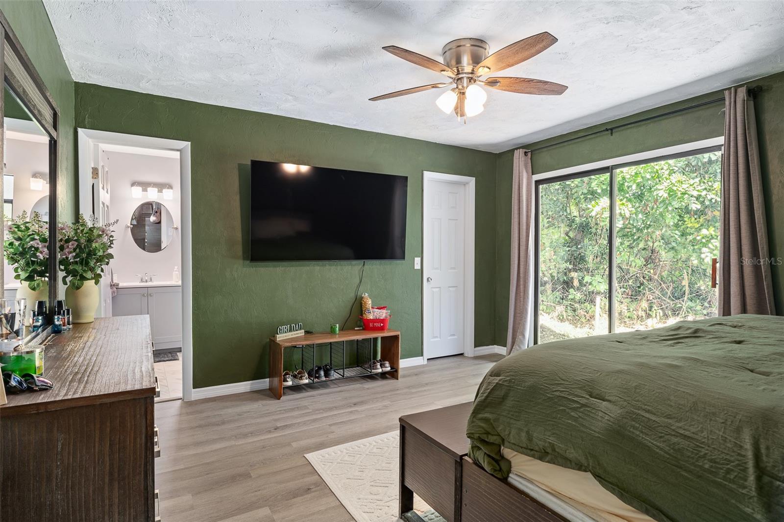 Image 22 of 55 For 2627 Unity Tree Drive