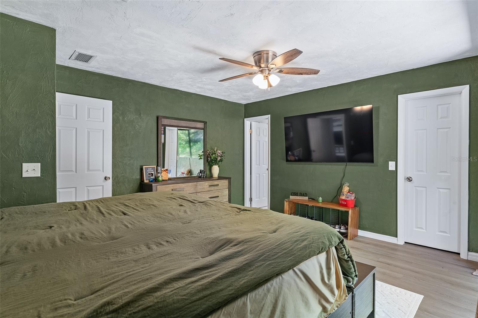 Image 25 of 55 For 2627 Unity Tree Drive