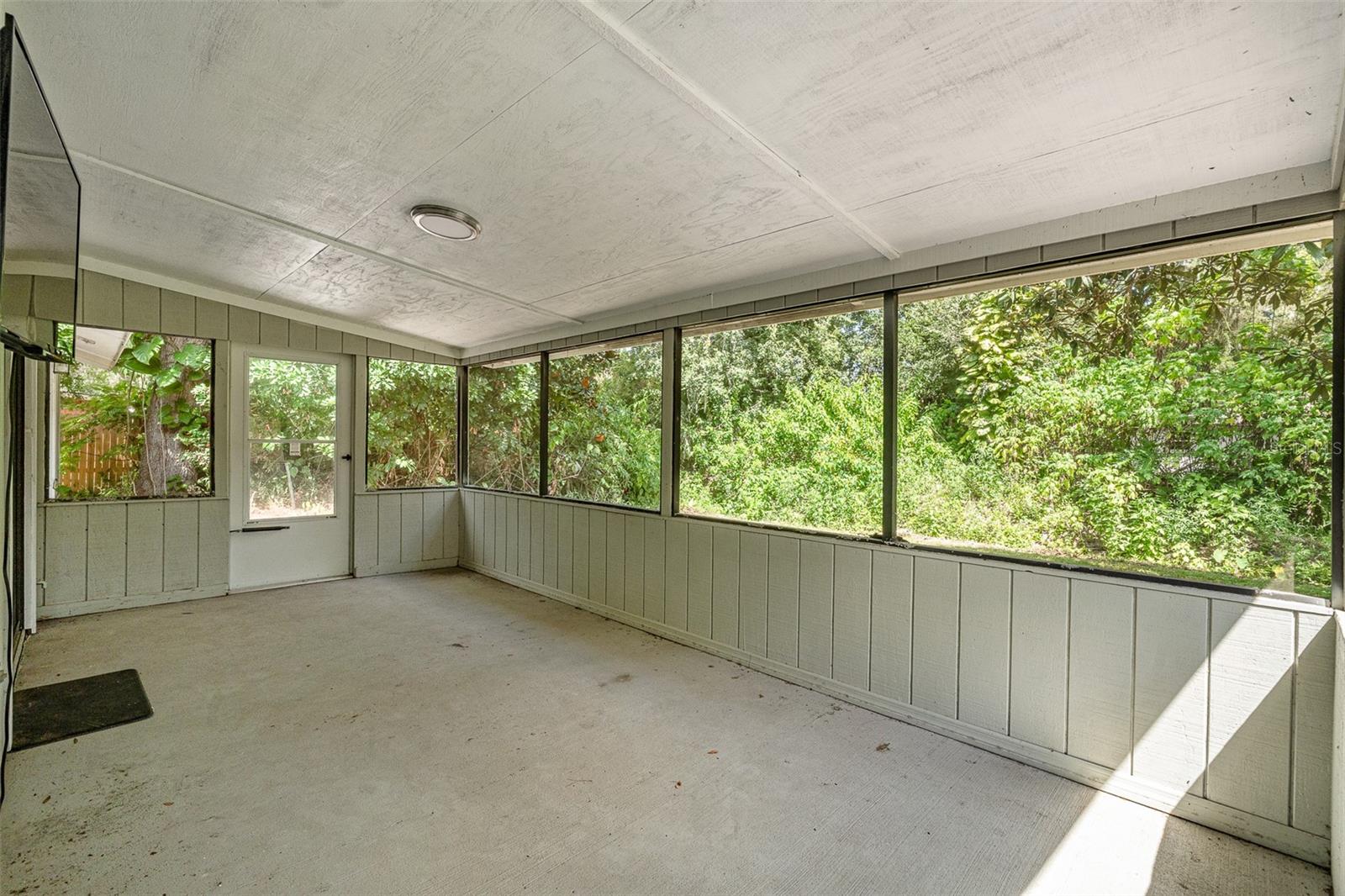 Image 4 of 55 For 2627 Unity Tree Drive