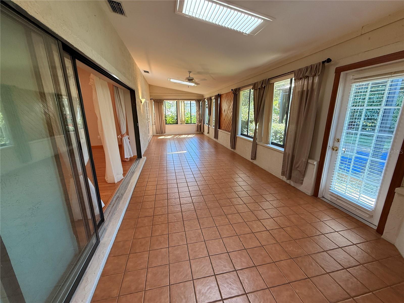 Image 19 of 26 For 18 Fordham Lane