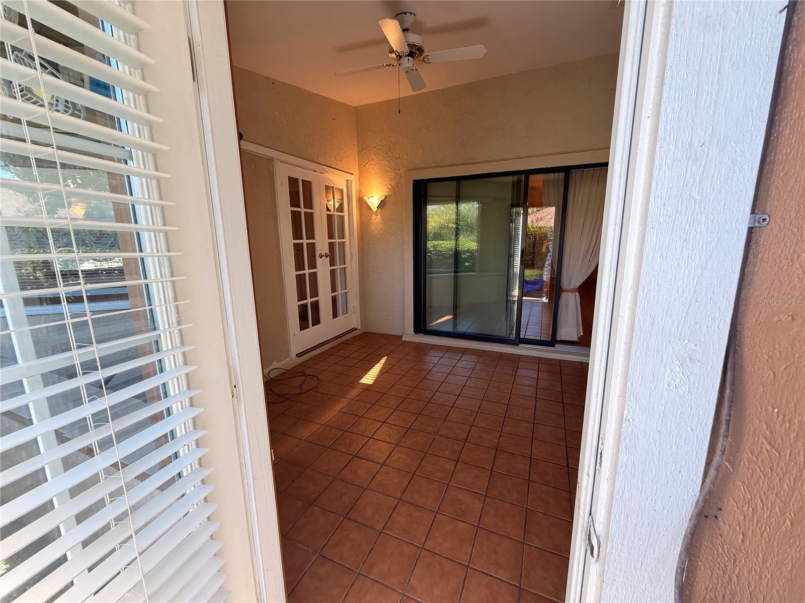 Image 21 of 26 For 18 Fordham Lane