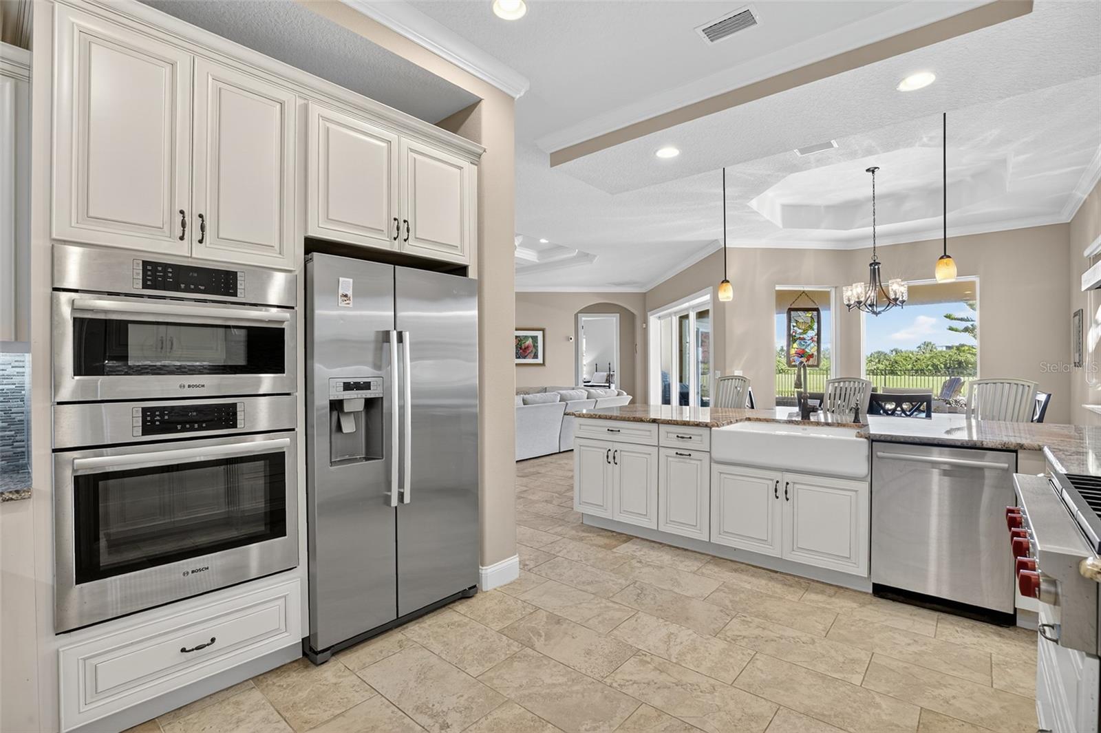 Image 11 of 79 For 23 Cypresswood Drive S