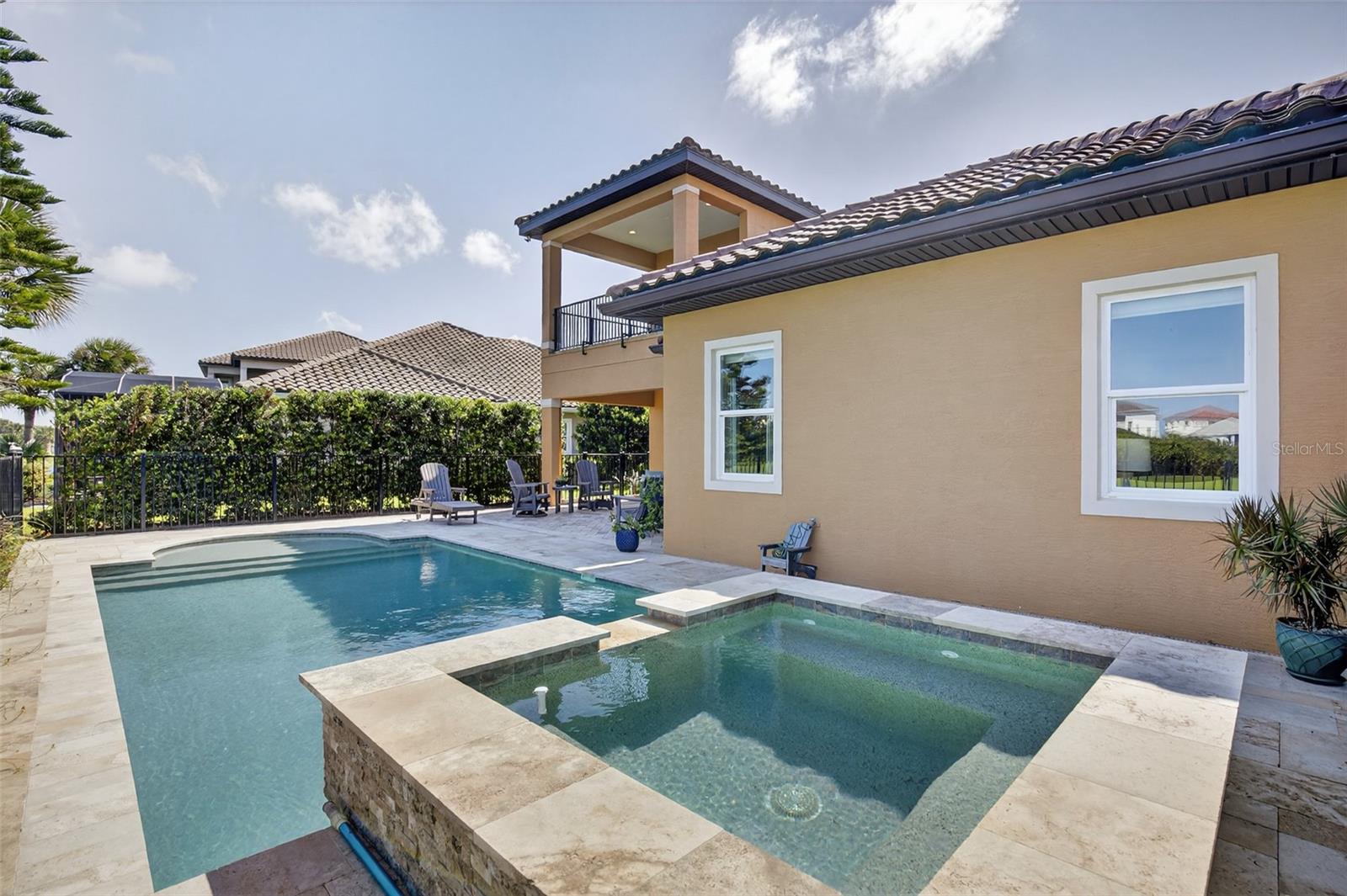 Image 26 of 79 For 23 Cypresswood Drive S