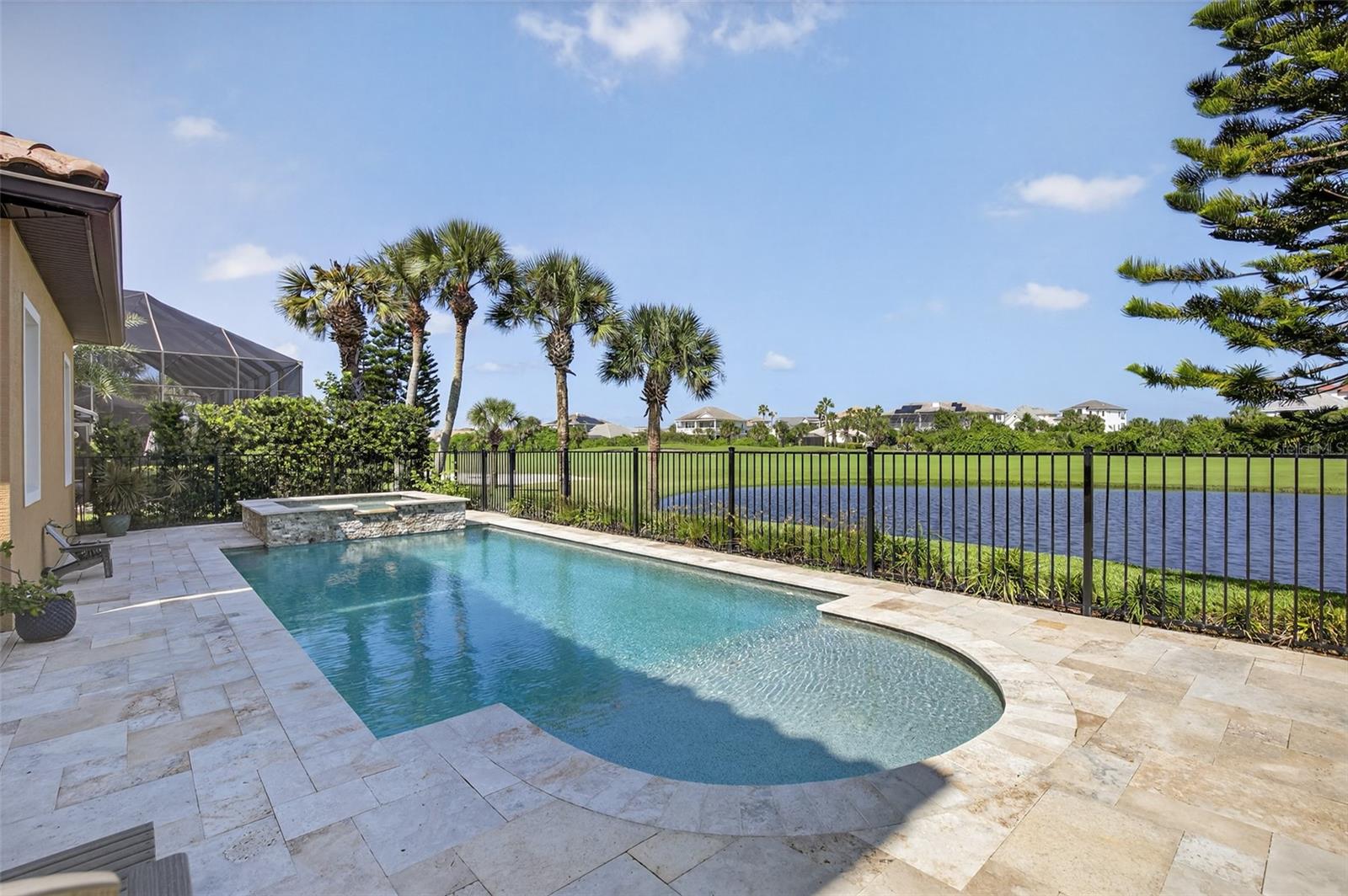 Image 29 of 79 For 23 Cypresswood Drive S