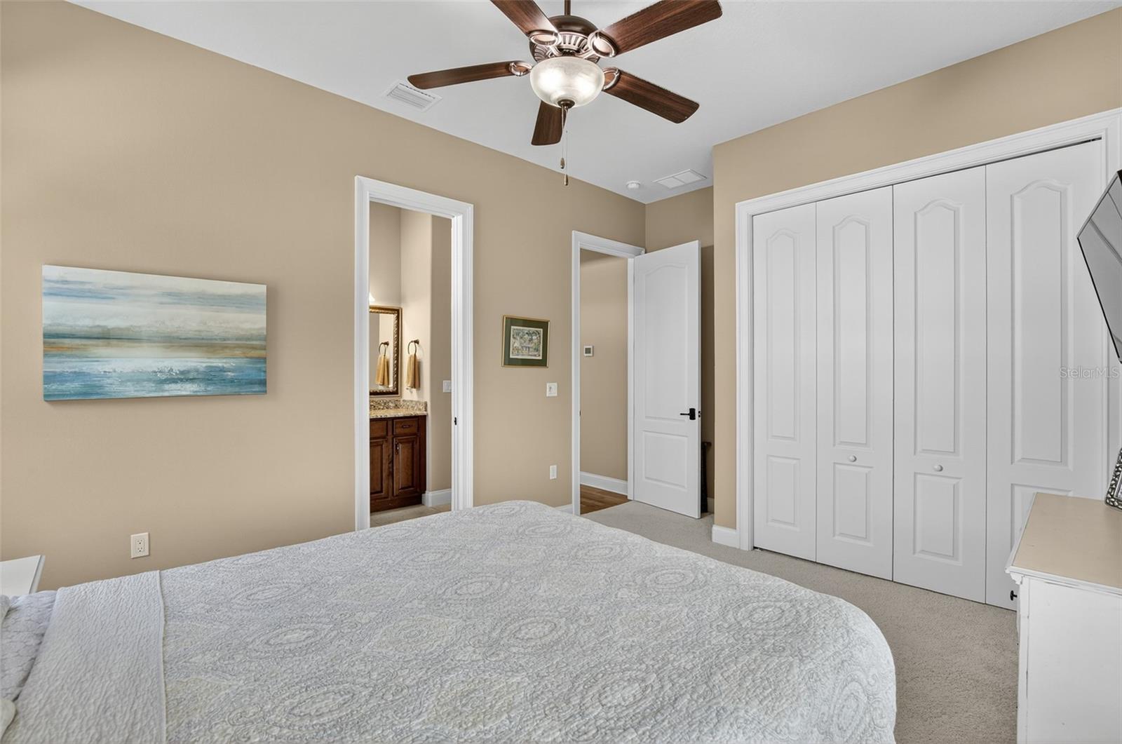 Image 32 of 79 For 23 Cypresswood Drive S