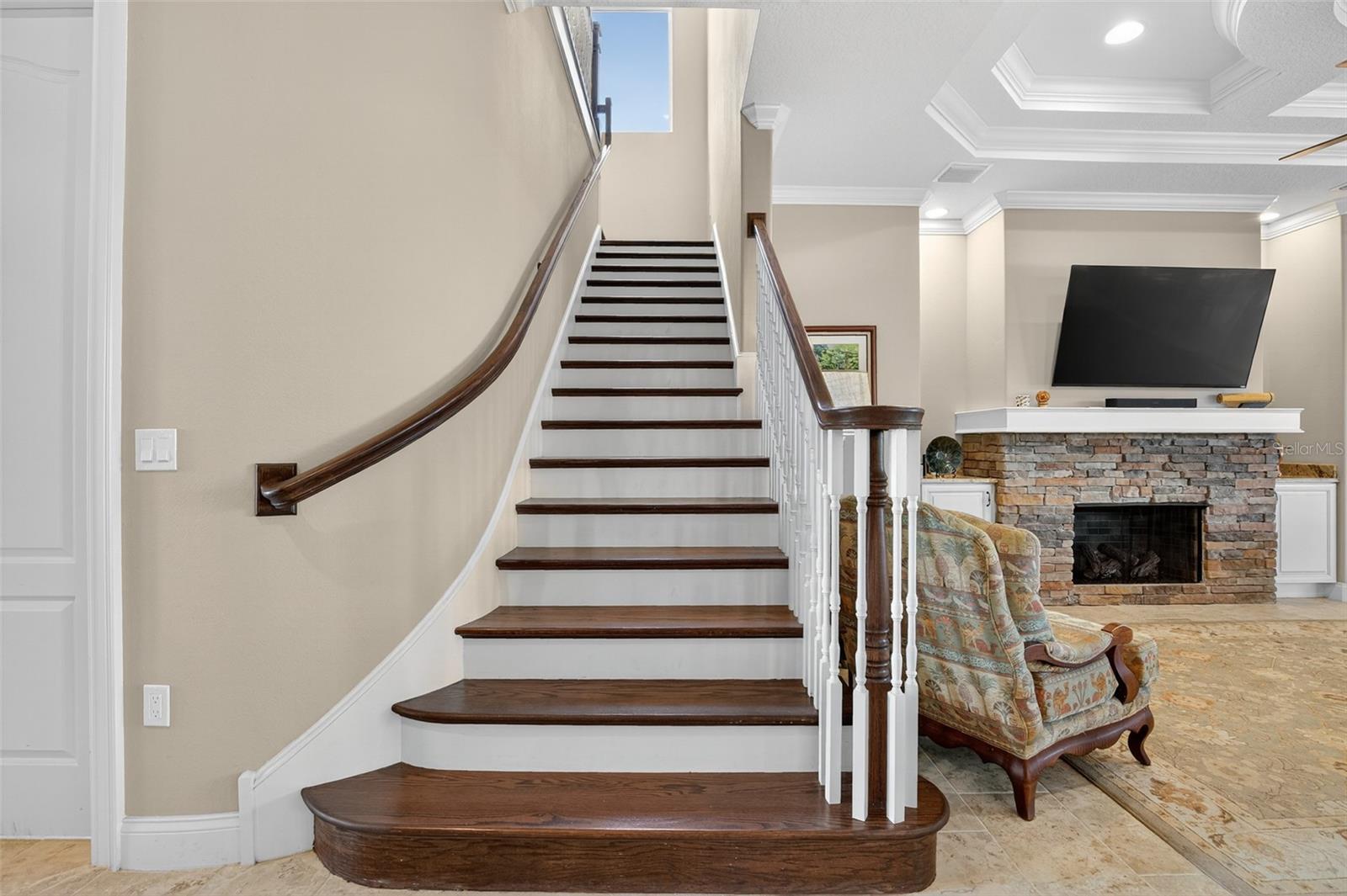 Image 40 of 79 For 23 Cypresswood Drive S