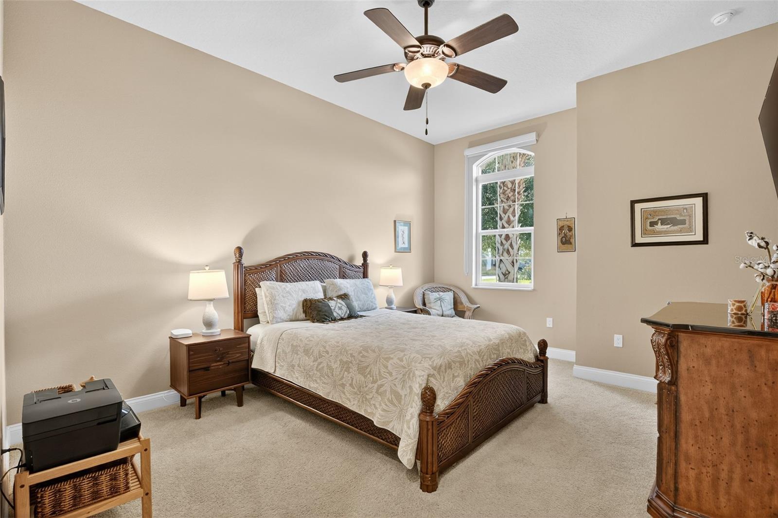 Image 5 of 79 For 23 Cypresswood Drive S