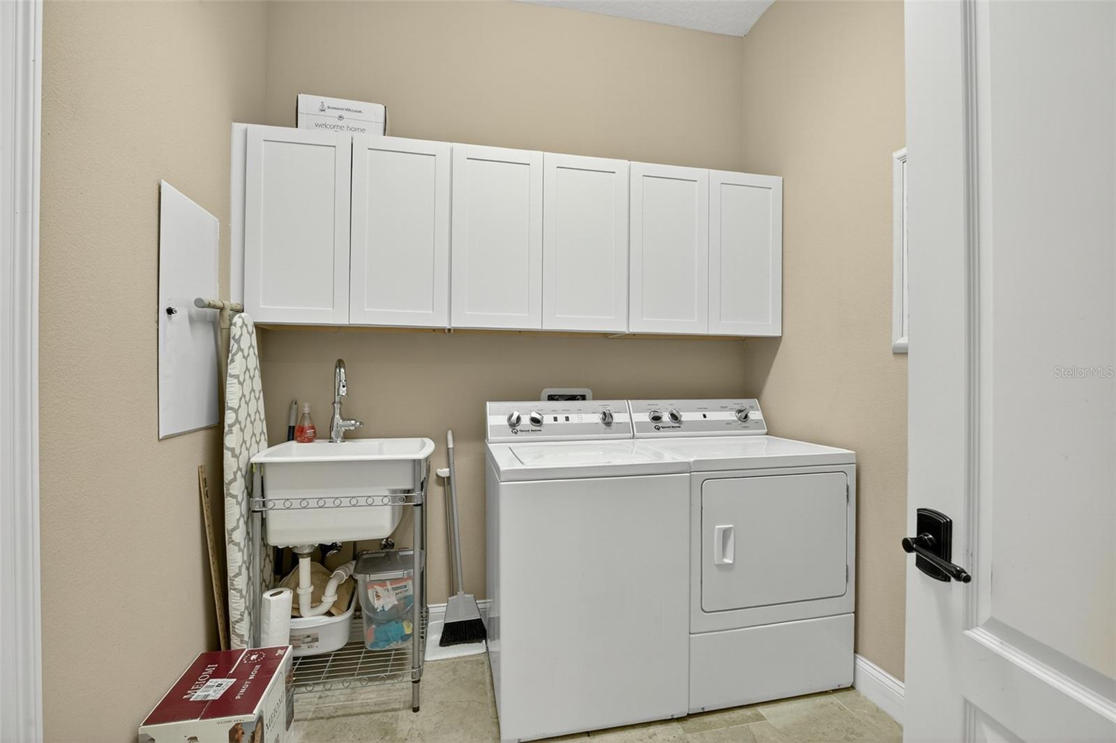 Image 52 of 79 For 23 Cypresswood Drive S