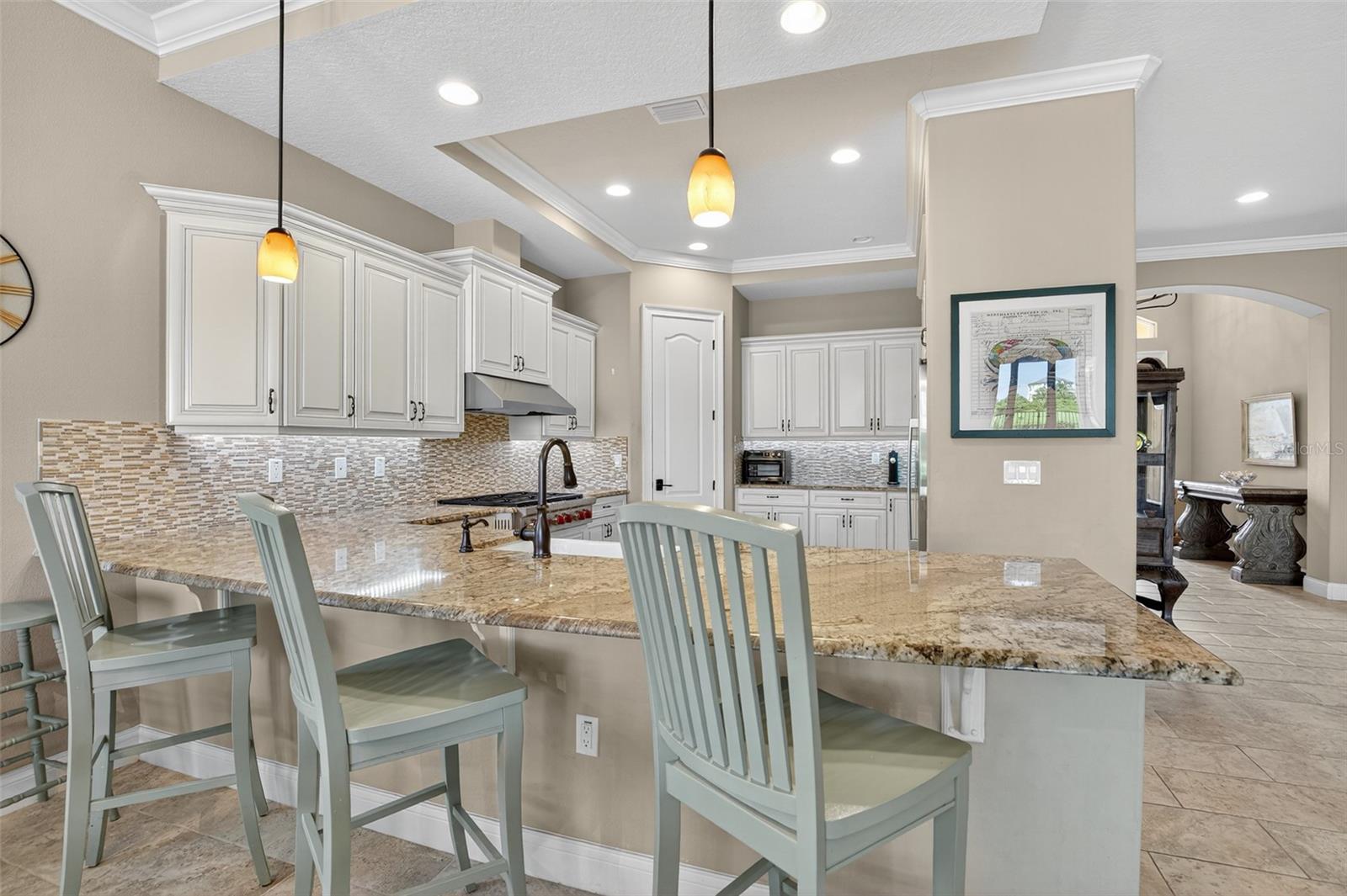 Image 9 of 79 For 23 Cypresswood Drive S