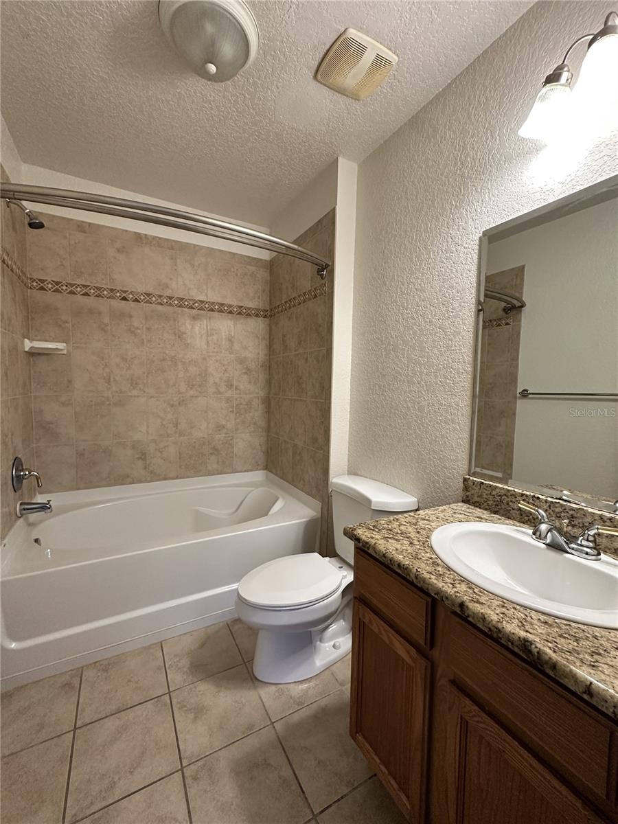 Image 13 of 16 For 4600 Moody Boulevard 15f