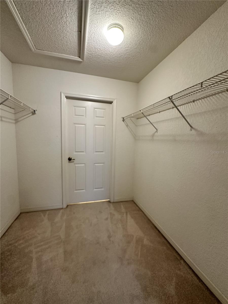 Image 9 of 16 For 4600 Moody Boulevard 15f