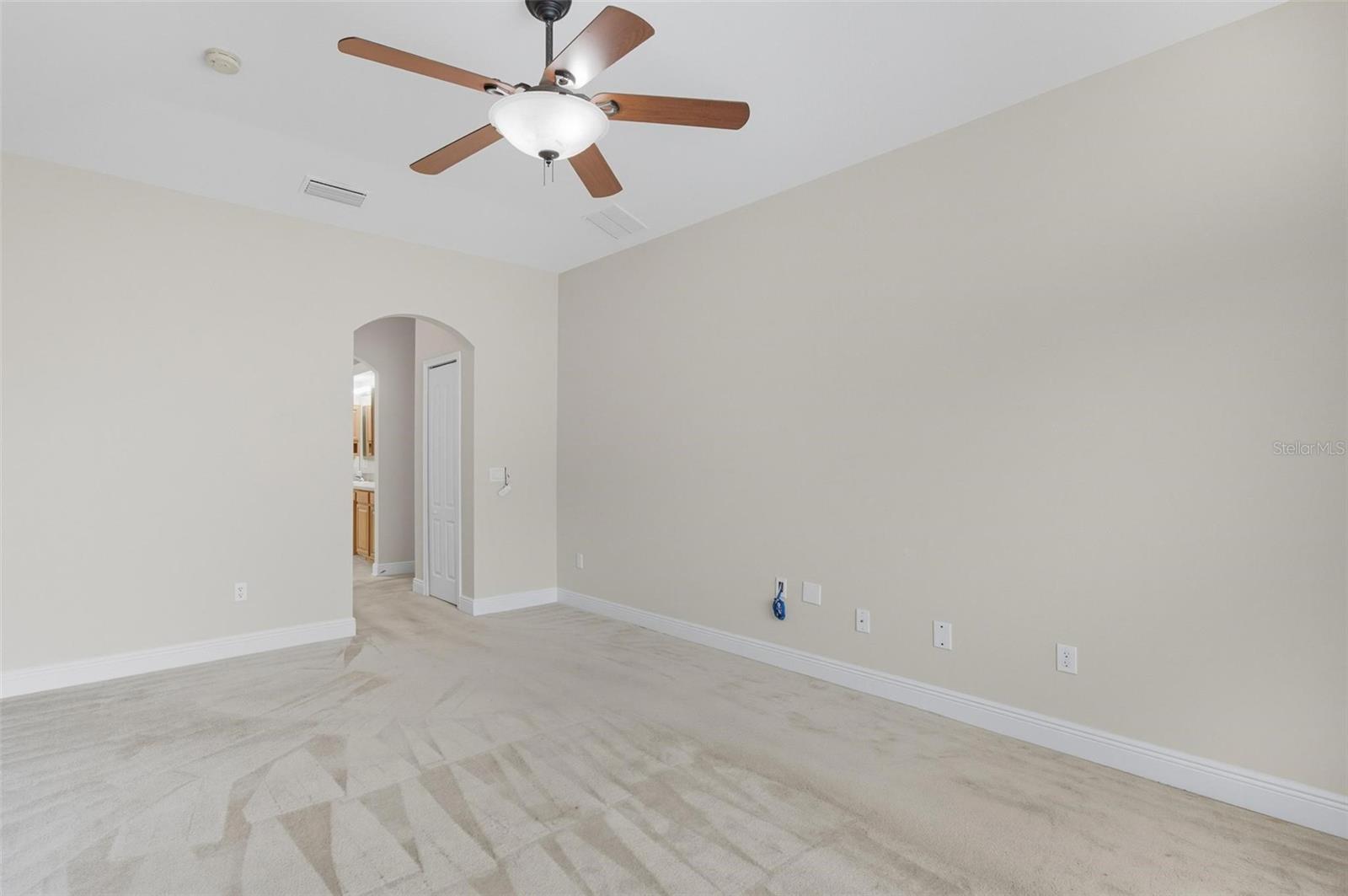 Image 30 of 66 For 18 Ullman Court