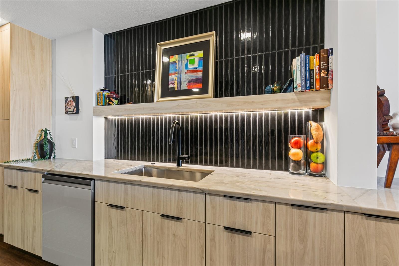 Image 10 of 35 For 11 Avenue De La Mer  1105