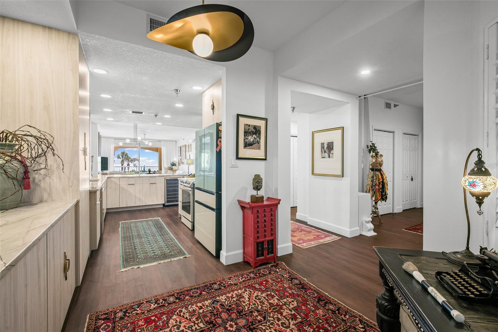 Image 11 of 35 For 11 Avenue De La Mer  1105