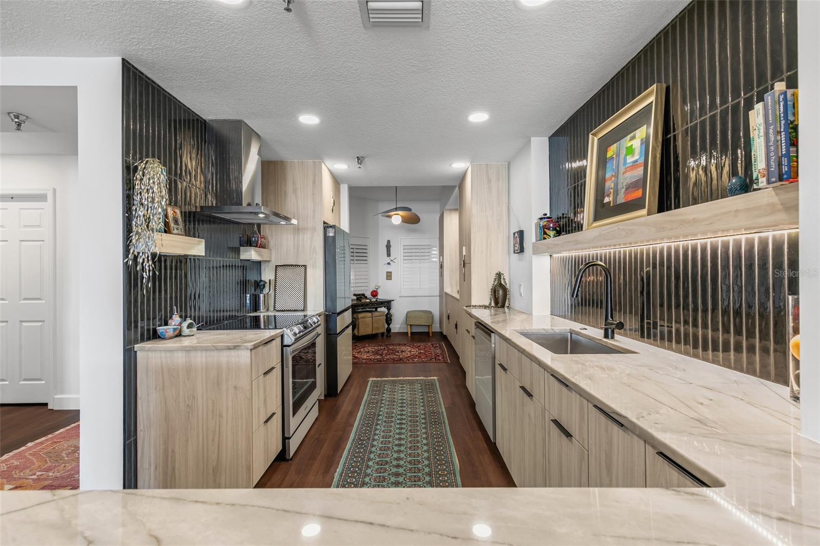 Image 7 of 35 For 11 Avenue De La Mer  1105