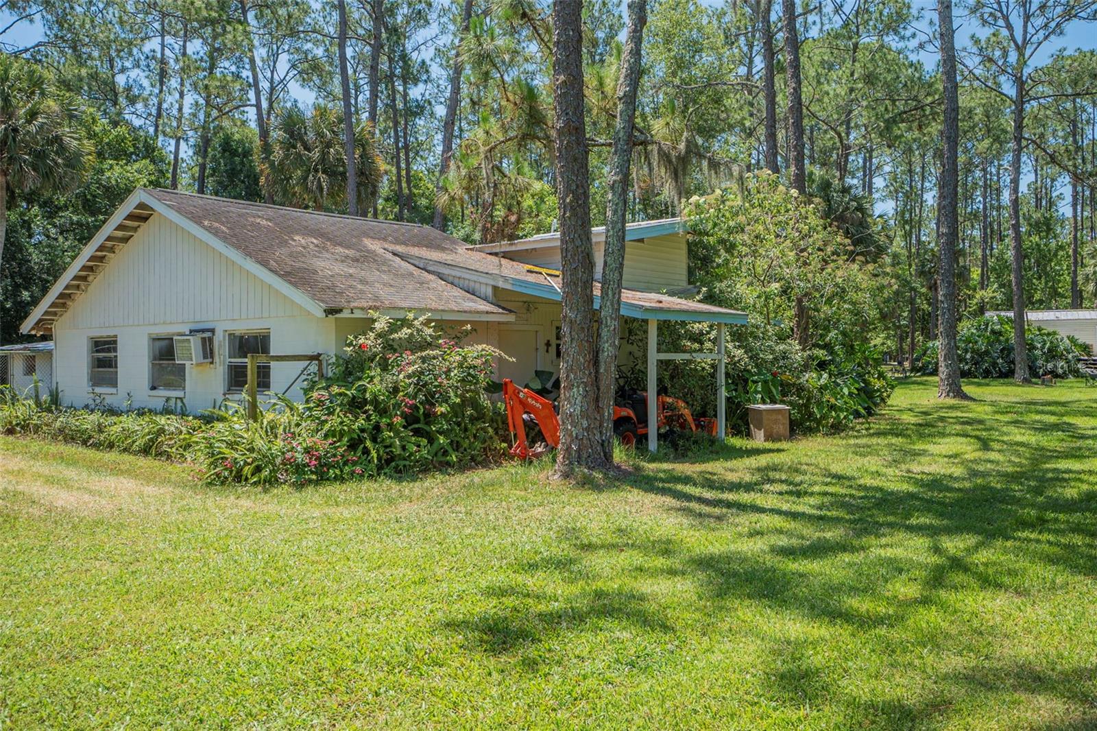 Image 38 of 44 For 2110 Poinsettia Drive