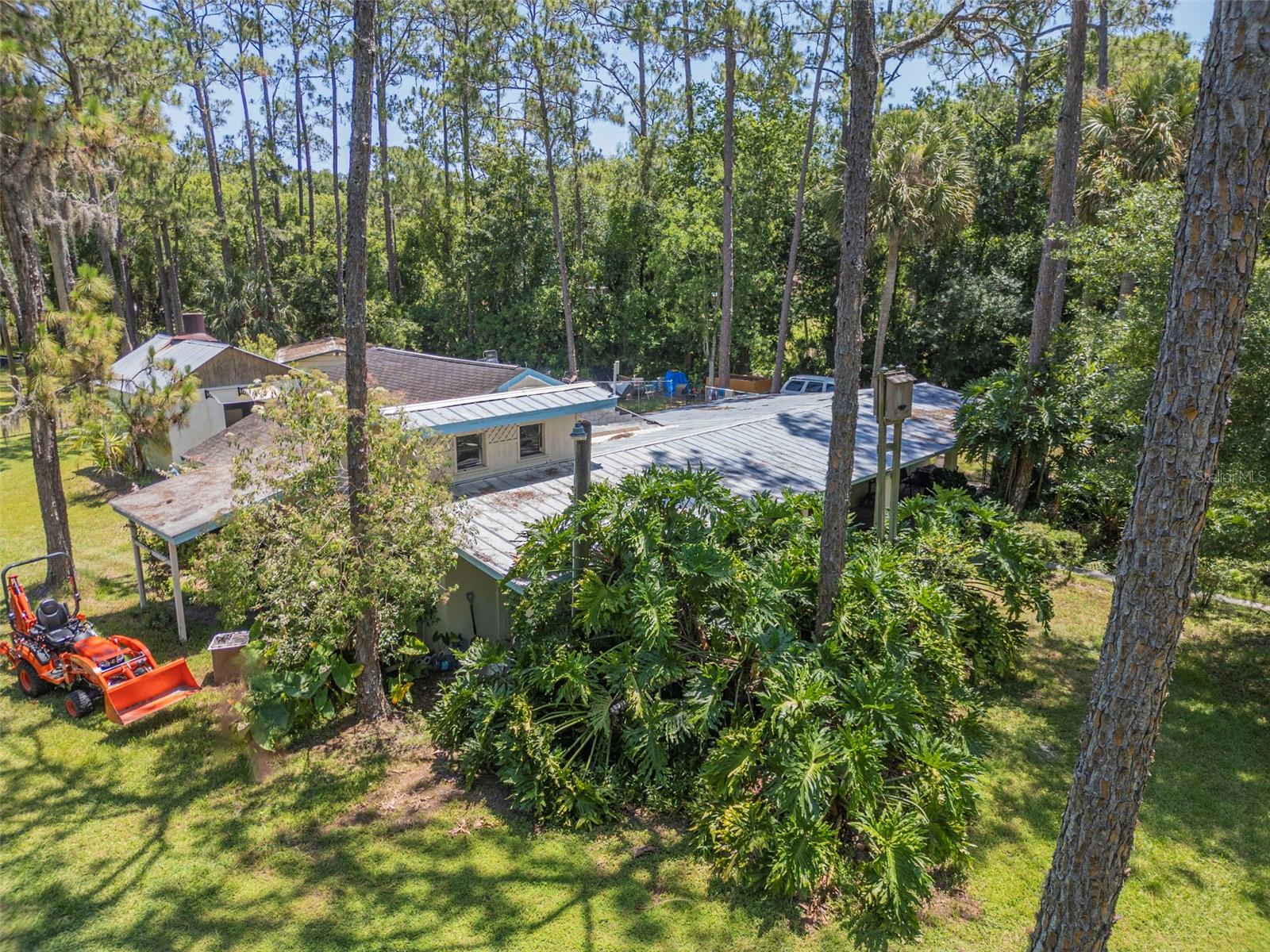 Image 39 of 44 For 2110 Poinsettia Drive