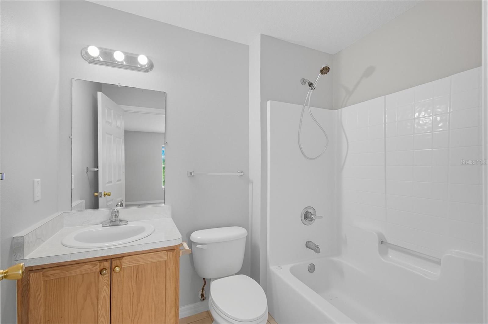 Image 31 of 41 For 24 Ryapple Lane B