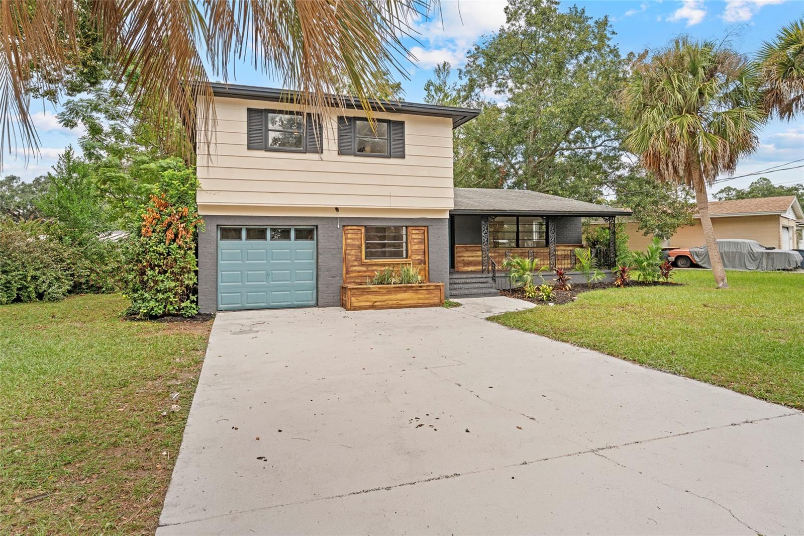 Image 2 of 41 For 5978 Fury Drive