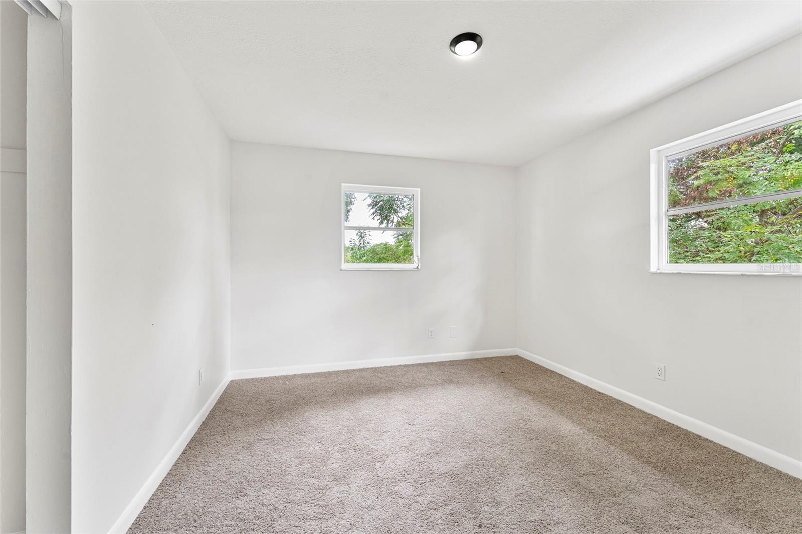 Image 31 of 41 For 5978 Fury Drive