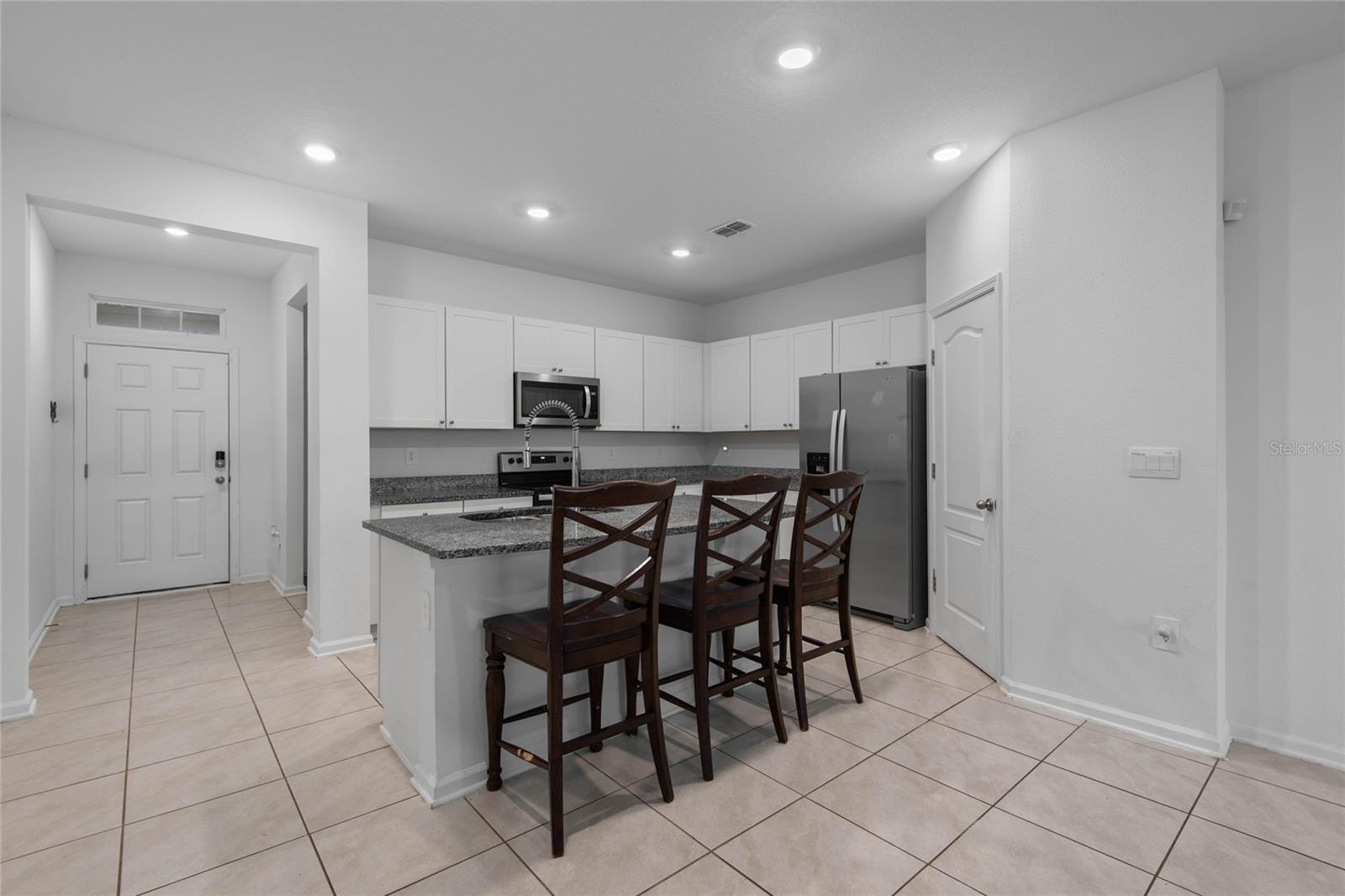 Image 13 of 22 For 506 Redbud Road