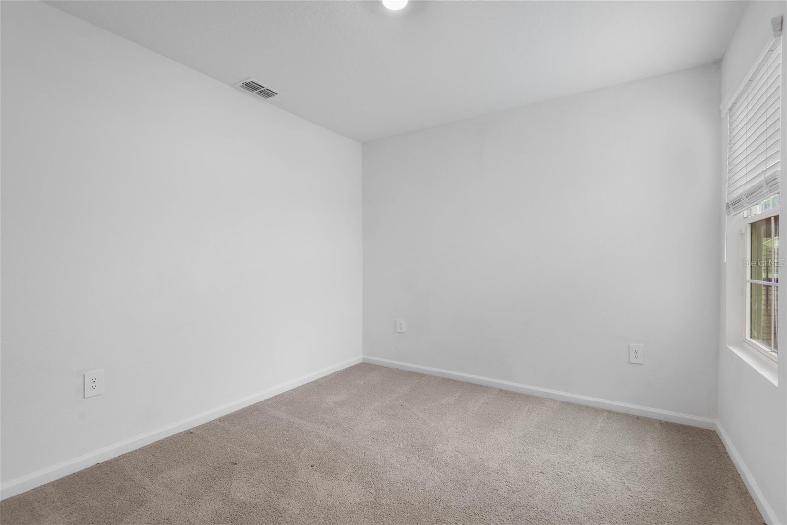 Image 16 of 22 For 506 Redbud Road