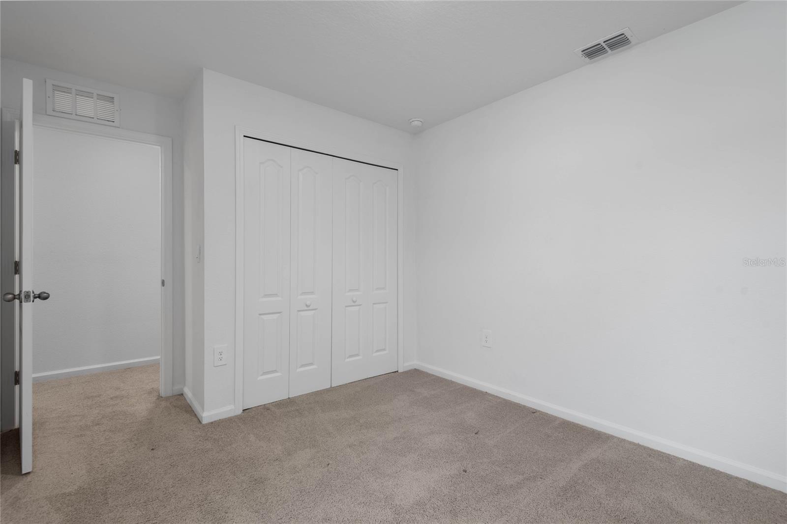 Image 17 of 22 For 506 Redbud Road